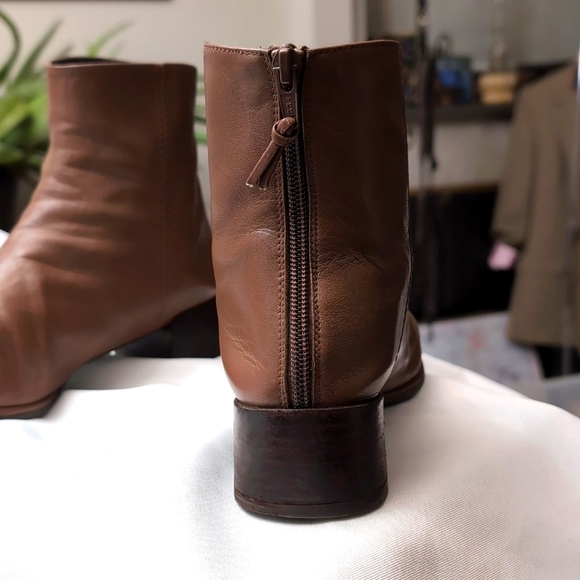 Stewart Weitzman boots - Picture 3 of 10